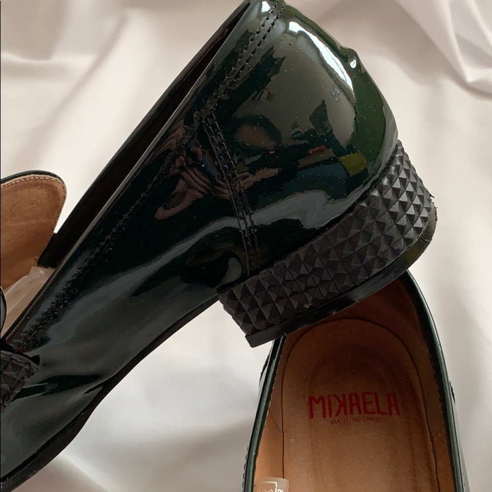 Shoes - Picture 3 of 4